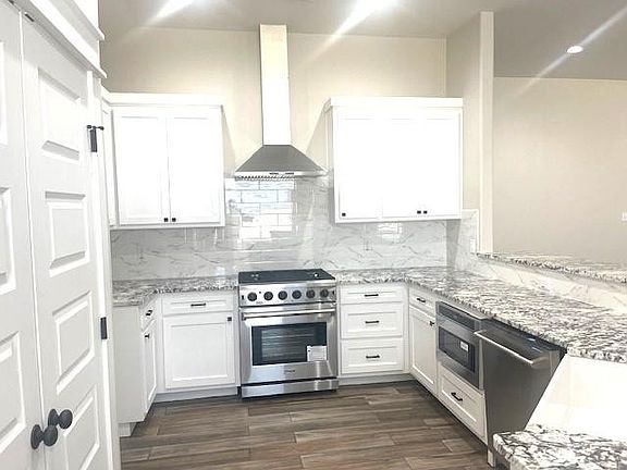 4th image of 5520 Slayde St