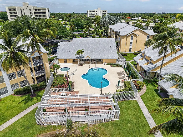 6323 La Costa Dr #M — Photo 26