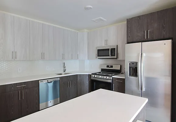 Rented by Compass | media 21