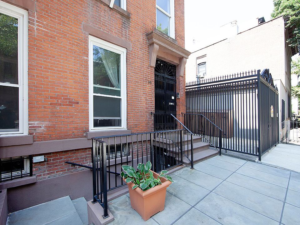 1st image of 36 Wyckoff St #2
