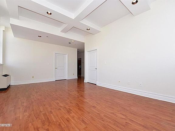 4th image of 45-02 Ditmars Blvd #520