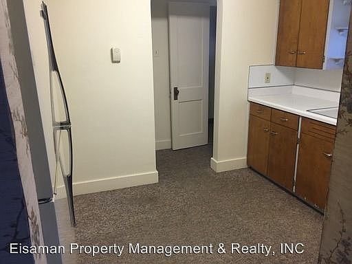 2nd image of 3205 Alexander St