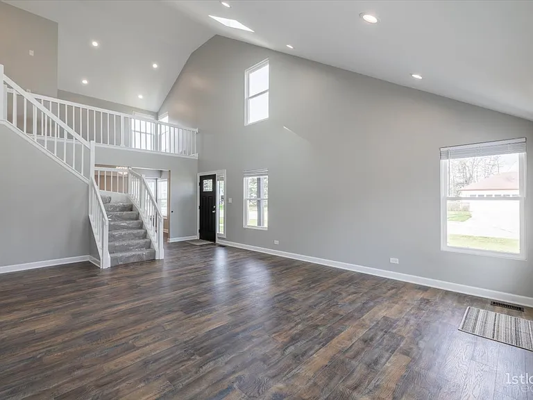 1801 Shetland Rd — Photo 3