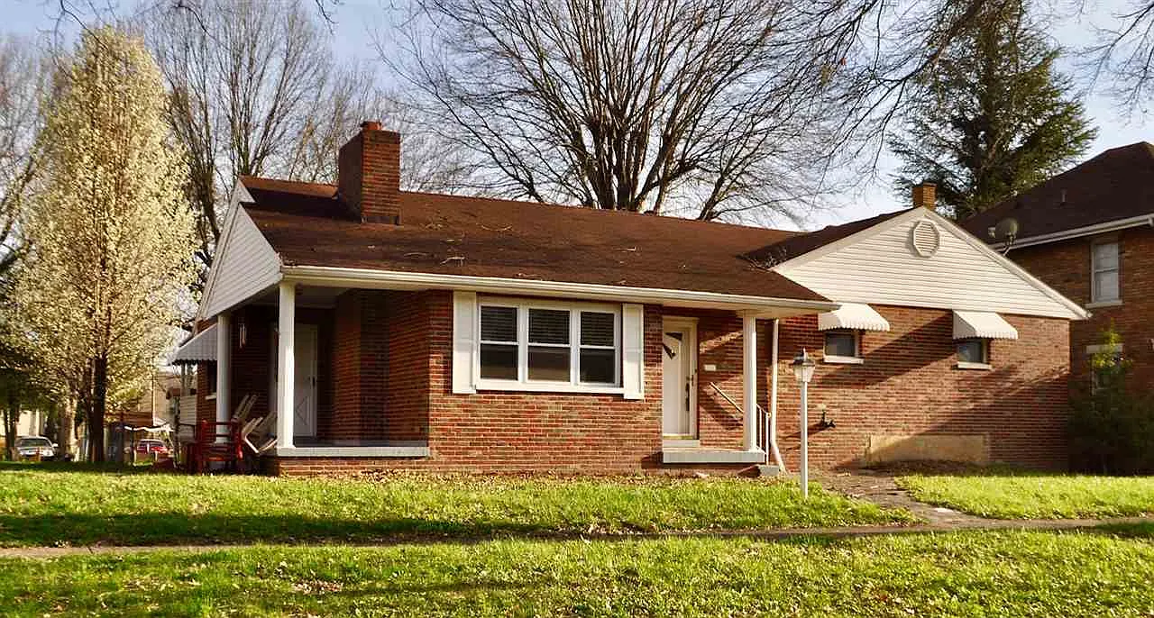 1957 Washington Ave photo 1
