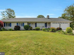 10000 Grindstone Hill Rd, Greencastle, PA 17225