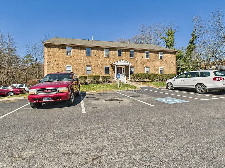 2407 Bare St. — Photo 28