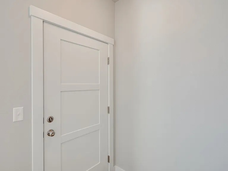 327 S Riggs Spring Ave — Photo 2