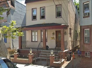 47 Sheffield St, Jersey City, NJ 07305