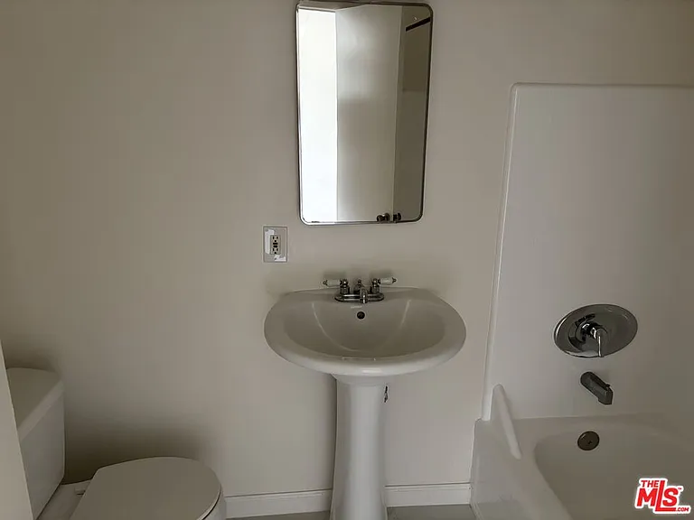 10716 Francis Pl #16 — Photo 6