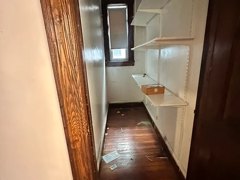 301 Westervelt Ave #1 — Photo 9