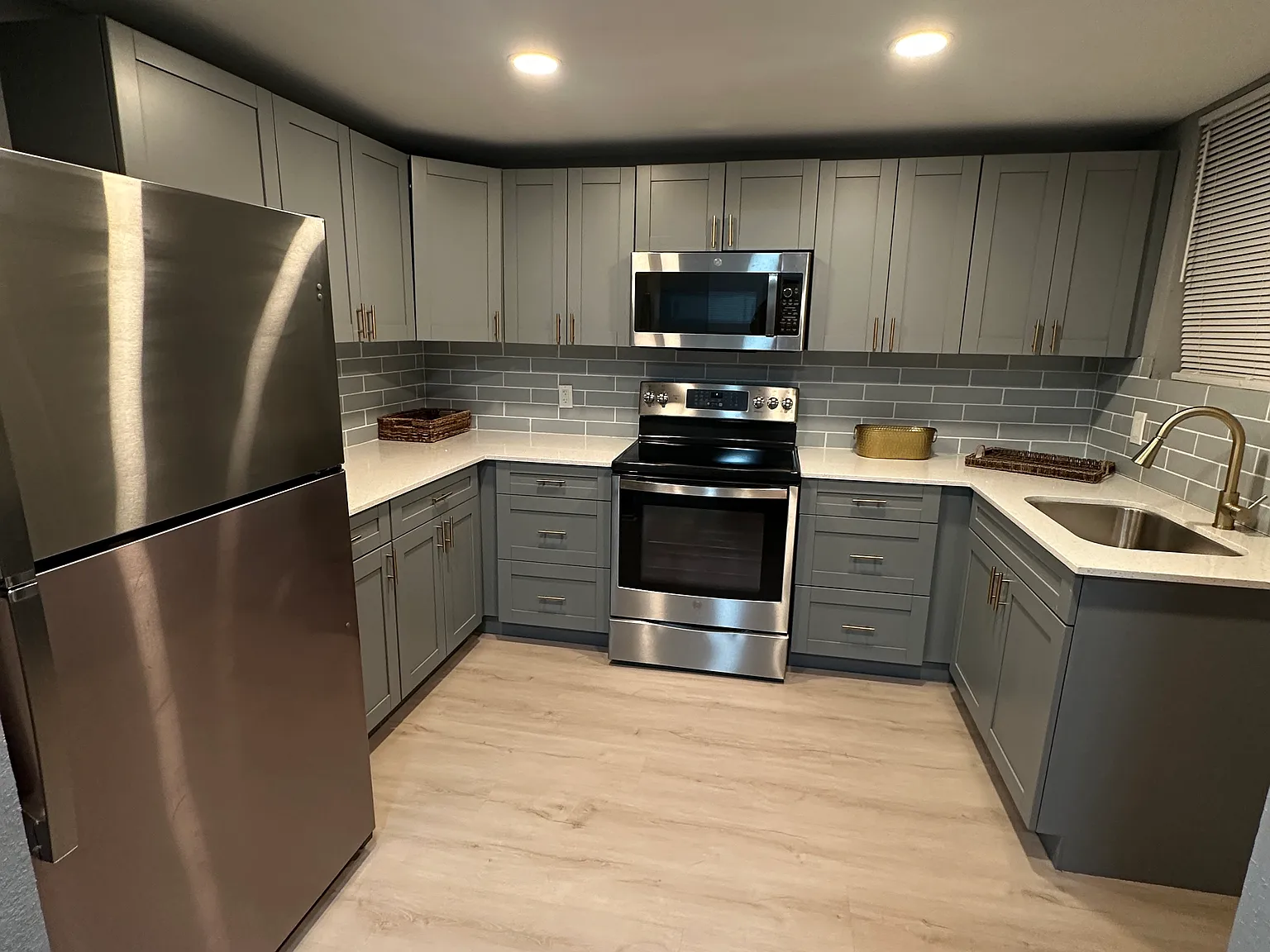 3150 Belden Cir — Photo 3