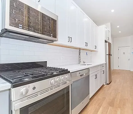 Rented by Living New York | media 3