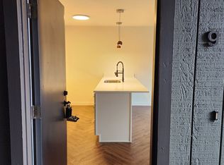 7734 SW Barnes Rd UNIT G, Portland, OR 97225