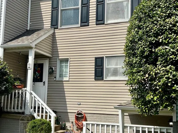 12 Stonewall Ct, Middleburg, VA 20117