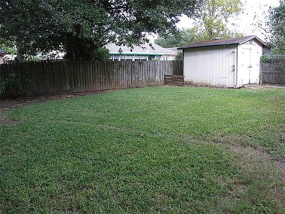 4th image of 328 Windward Dr