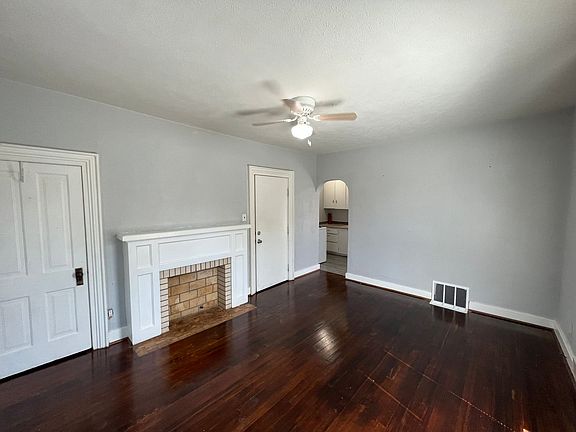 2nd image of 124 E 6th Ave #3