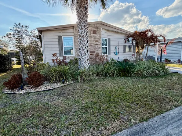 2438 Lakes Of Melbourne Dr, West Melbourne, FL 32904