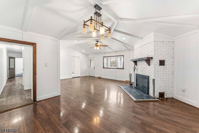 1st image of 28 Butler St