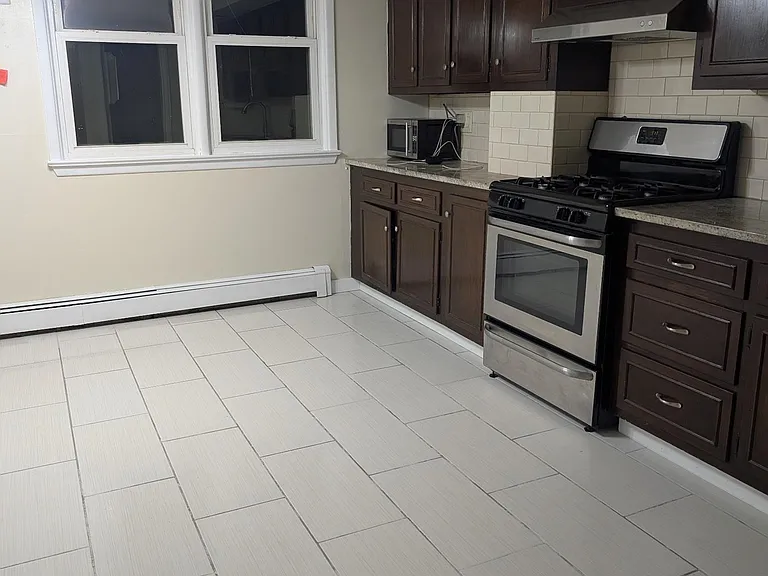 75 W 27th St — Photo 3
