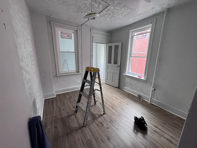 1323 Berryhill St #1 — Photo 14