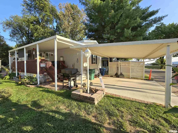 3500 N Dirksen Pkwy #6, Springfield, IL 62702
