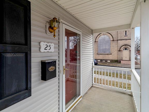 3rd image of 25 N 16th St