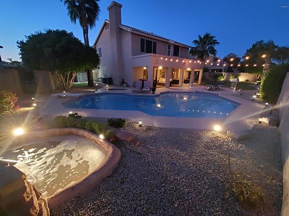 Twilight-Pool/Water Feature
