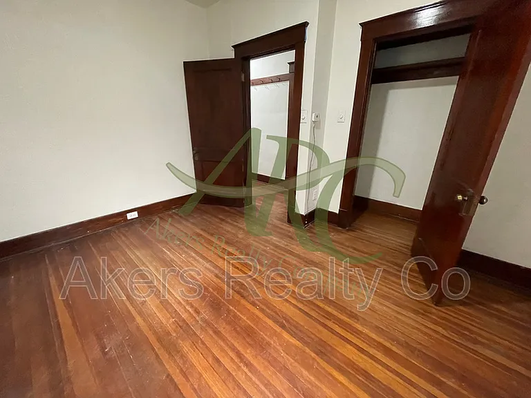 1124 Lake Ave — Photo 9
