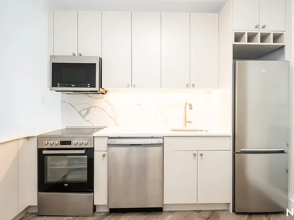706 Ocean Parkway image 1 of 46