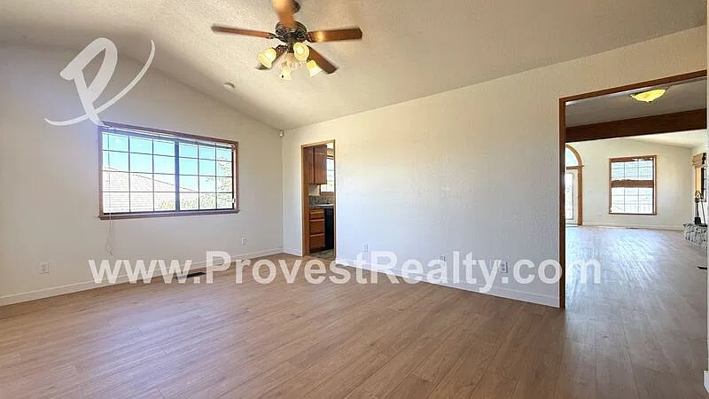 4 bed, 3.0 bath, 2939 sqft, $2,800 — Photo 4
