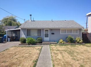 9215 32nd Ave SW, Seattle, WA 98126