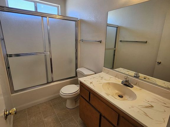 4th image of 73566 Buena Vista Dr #B