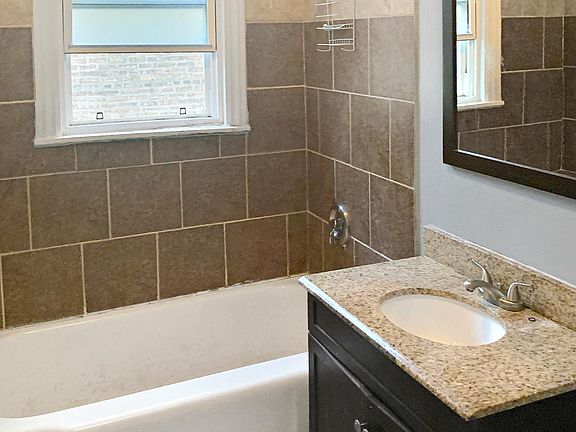 3rd image of 7418 S Kingston Ave #2