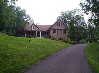 105 Rooster Tail Holw, New Milford, CT 06776