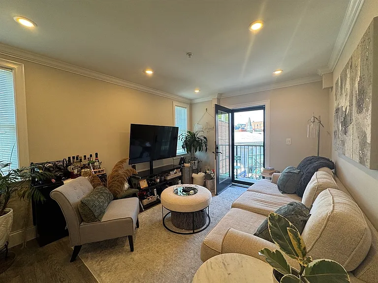 59R Trenton St #6 — Photo 9