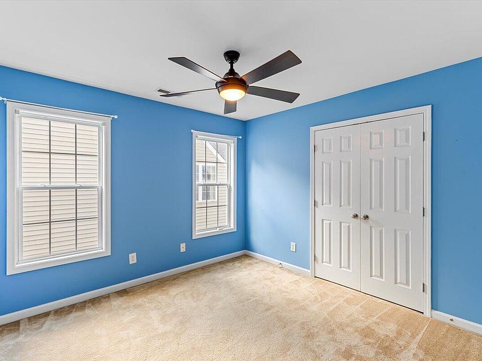 1st image of 8129 Rolling Glenn Dr