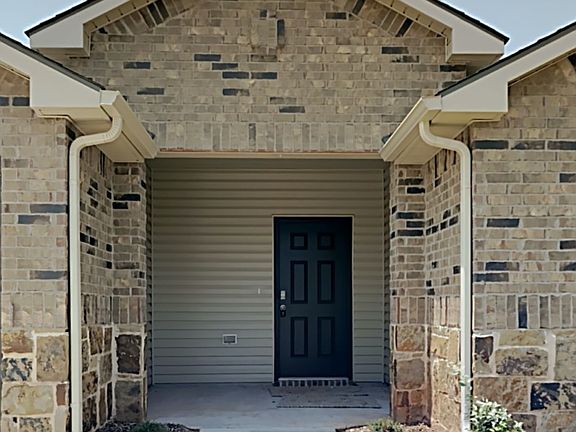 4th image of 3609 Moraine Dr