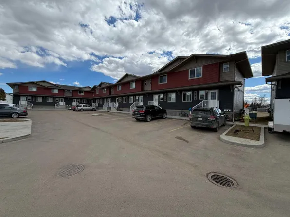 6300 58a St #108, Rocky Mountain House, AB T4T 1M3
