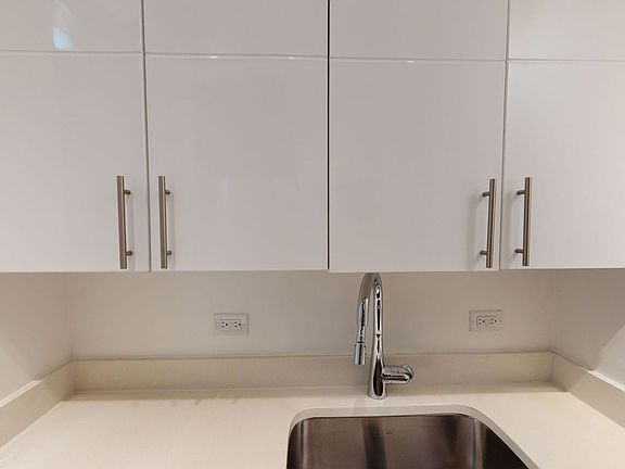 4th image of 795 Columbus Ave #Phf
