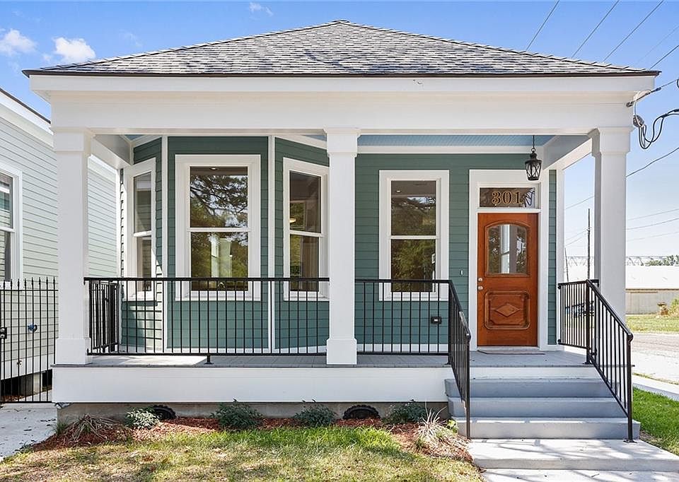 1st image of 301 Opelousas St
