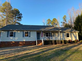 811 Jonas Cir, Chesnee, SC 29323