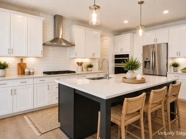 5108 Boylston Dr, Fuquay Varina, NC 27526