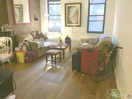 Rented by City Connections Realty | media 18