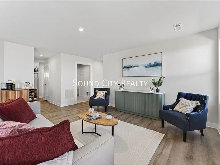 2648 Thornton Grove Blvd — Photo 5