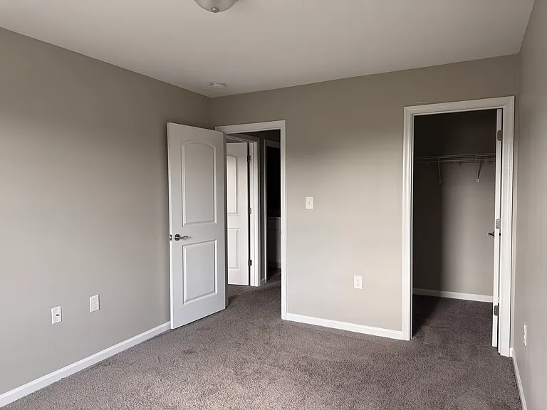 270 Mabdarin Dr — Photo 29