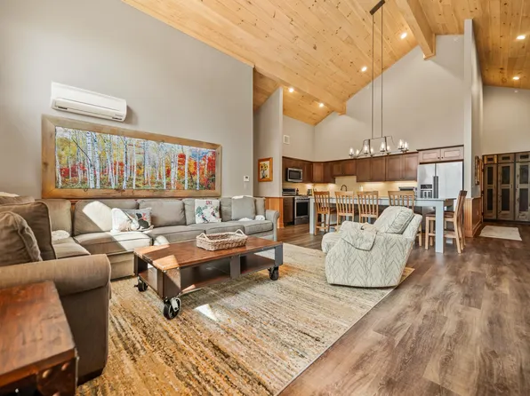 235 Skimobile Road #1404, Conway, NH 03860