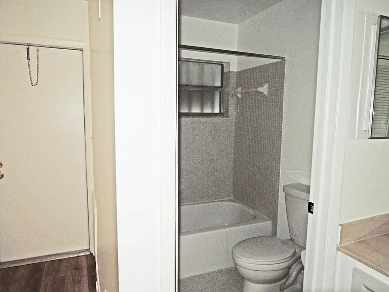 322 Colony Ln #C — Photo 15