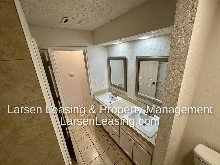 223 Mountainview Dr — Photo 5