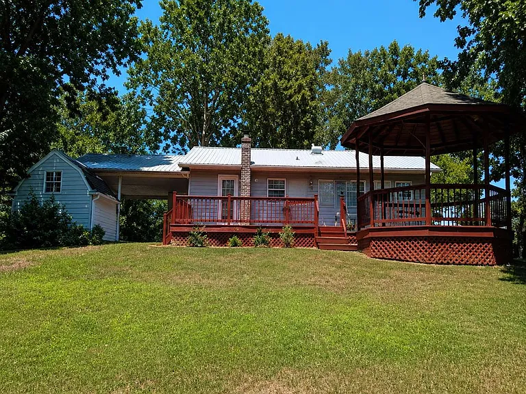 233 Branch Rd — Photo 5