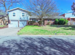 1316 Brookside Dr, Hurst, TX 76053